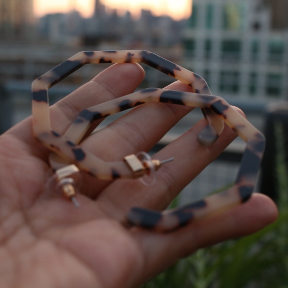 New Baublebar Leopard trendy fashion hoop earrings - Picture 5 of 8